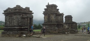 3 Candi